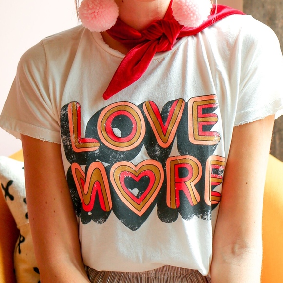 Love More Dazey LA T-Shirt White - Picture 2 of 6